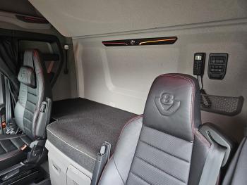 S660 V8 6x2/4 / RETARDER / HYDRAULIC / FULL AIR